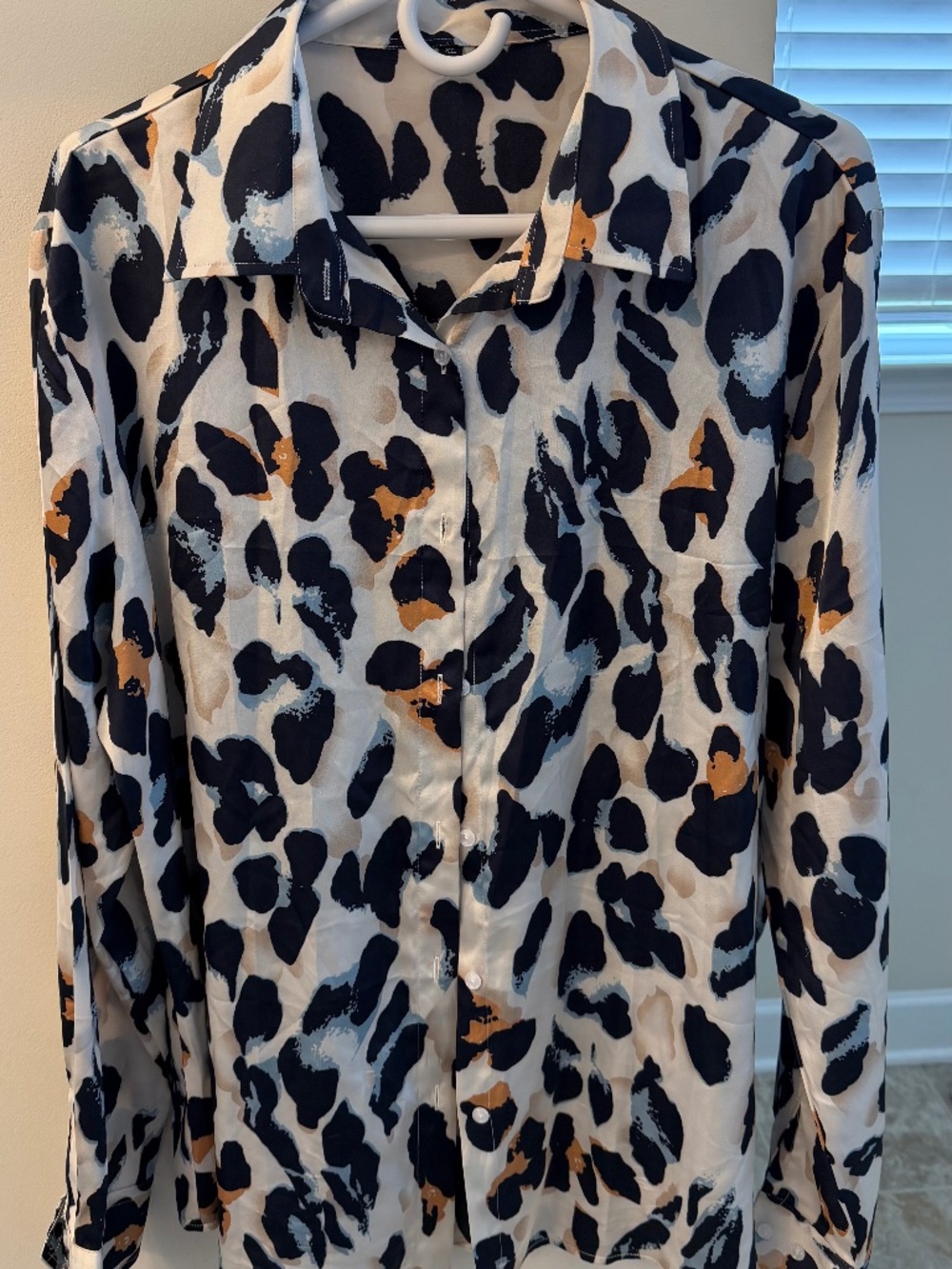 BBIBBI Silky Cream Color Button Down Blue Leopard Print Blouse Women, XL